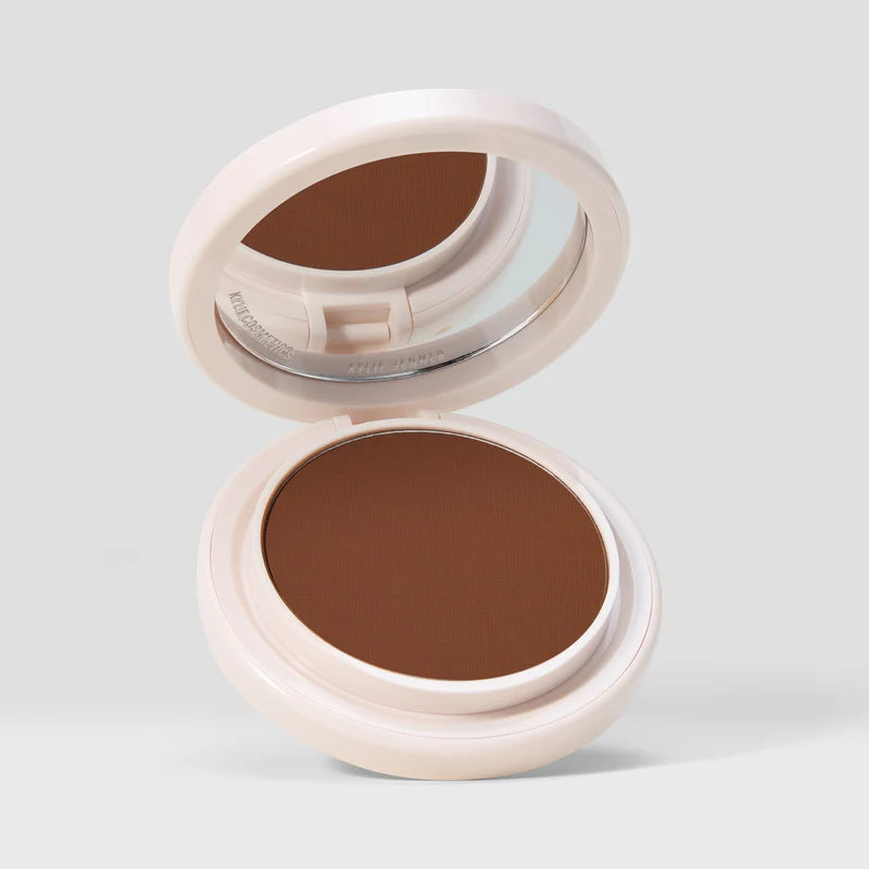 Kylie Cosmetics Natural Blur Powder Foundation